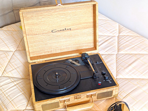 Crosley brown suitcase record - crosley,